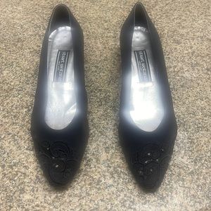 Vintage Stuart Weitzman Black silk twill kitten Heeled pumps